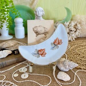 Vintage Ceramic Bone / Moon Dish 🌙 Unique Home Decor / Gift / Nature / Leaves